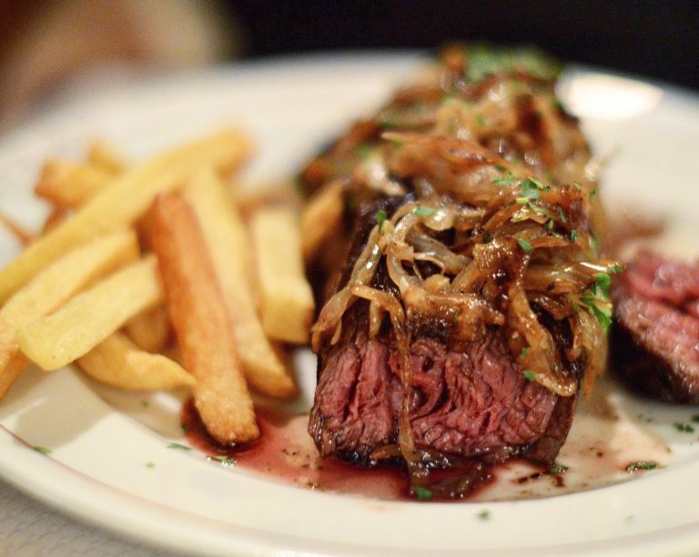 steak au poivre in paris Foodetc cooks food, recipes and travel