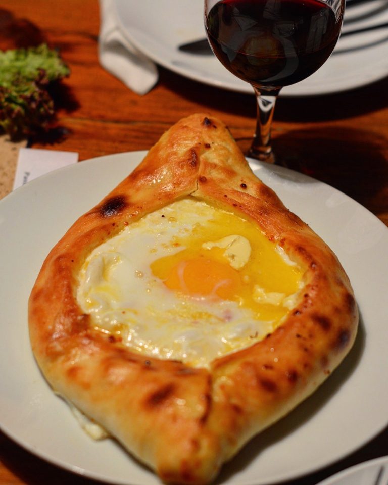 best acharuli khachapuri tbilisi – Foodetc cooks – food, recipes and travel