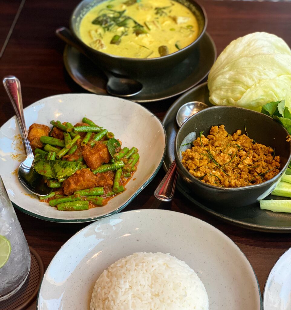 Khua Kling Gai (Southern Thai Dry Curry With Minced Chicken) Recipe